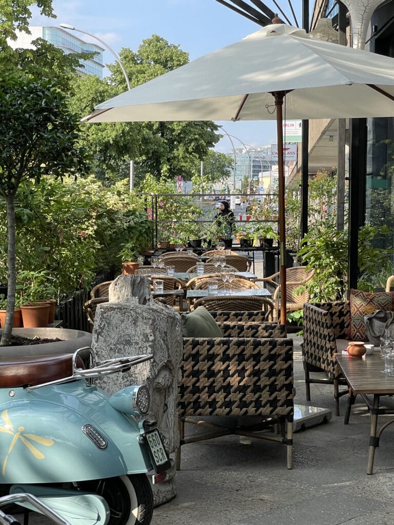 Street view of the exterior of Lulu Guldsmeden Hotel in Berlin
